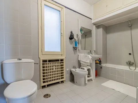Flat in calle de Modesto Lafuente - Photo 12