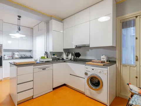 Flat in calle de Modesto Lafuente - Photo 20