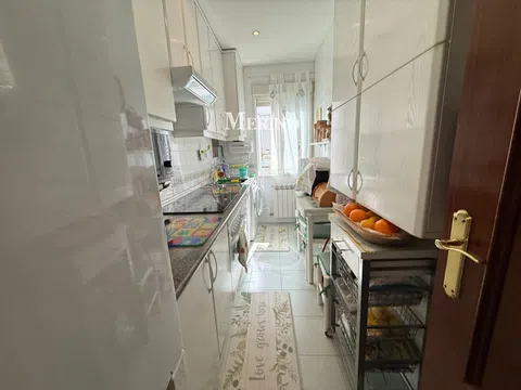 Flat in calle de Eraso - Photo 18