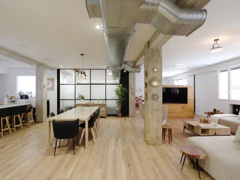 Flat - Photo 1