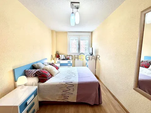 Flat in calle Chantada - Photo 14