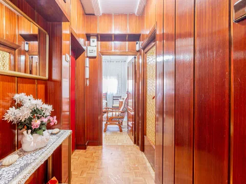 Flat in calle de Portalegre - Photo 4