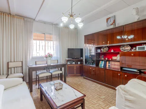 Flat in calle de Portalegre - Photo 5