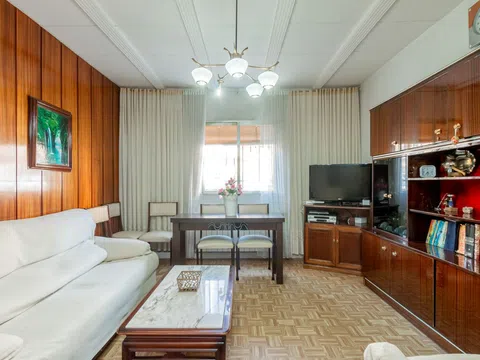 Flat in calle de Portalegre - Photo 6