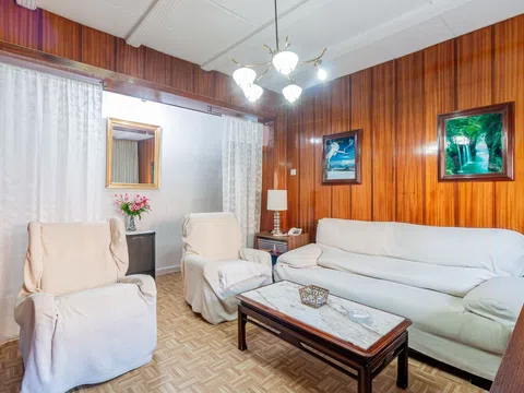 Flat in calle de Portalegre - Photo 8