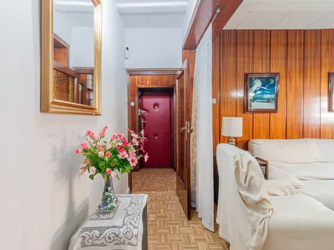 Flat in calle de Portalegre - Photo 10