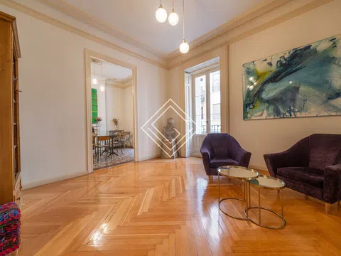 Flat in calle de Larra - Photo 4