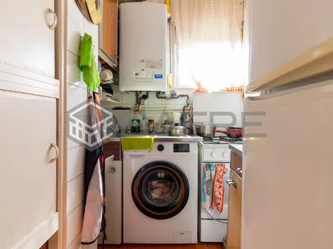 Flat in calle de Arroyo de Fontarrón - Photo 9