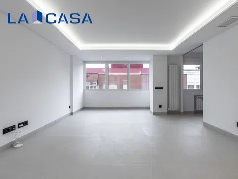 Flat in calle Marqués de la Valdavia - Photo 5