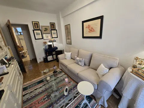 Flat in calle de la Virgen del Coro - Photo 4