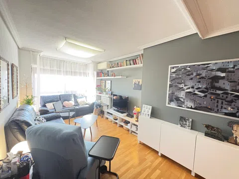 Flat in calle de Albalá - Photo 3