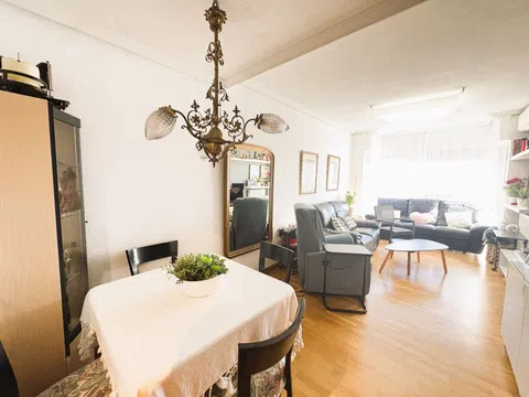 Flat in calle de Albalá - Photo 7