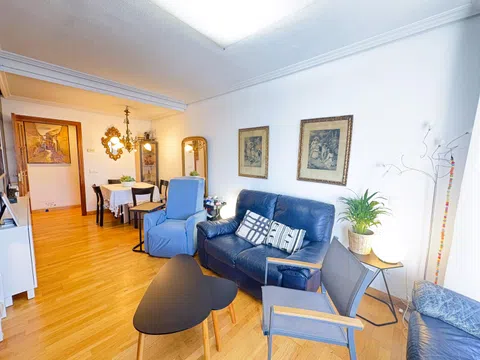 Flat in calle de Albalá - Photo 9