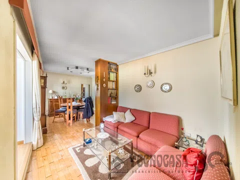 Flat in calle de Santa Engracia - Photo 12