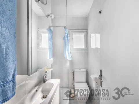Flat in calle de Santa Engracia - Photo 20