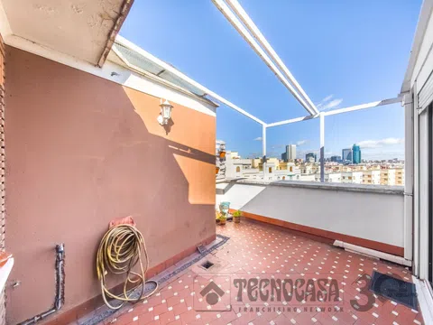 Flat in calle de Santa Engracia - Photo 3