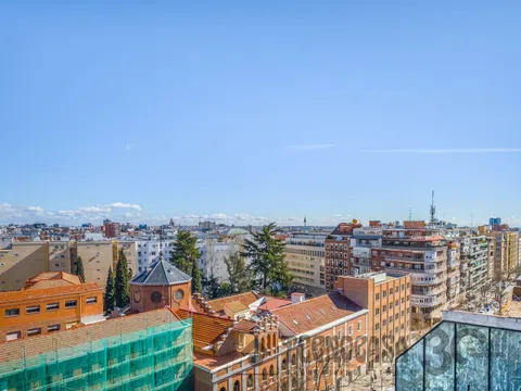 Flat in calle de Santa Engracia - Photo 6