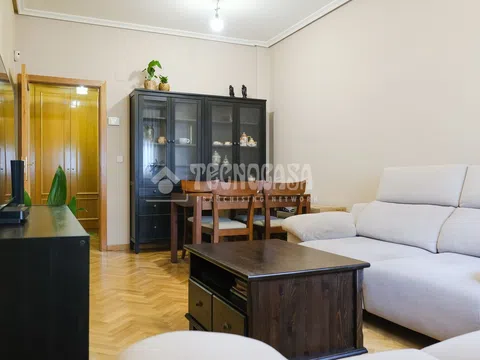 Flat - Photo 3
