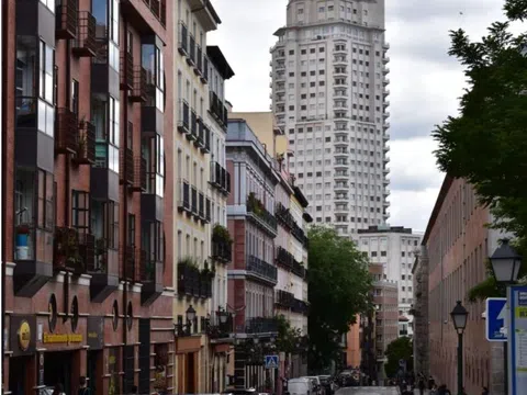 Flat in calle de Amaniel no number - Photo 12