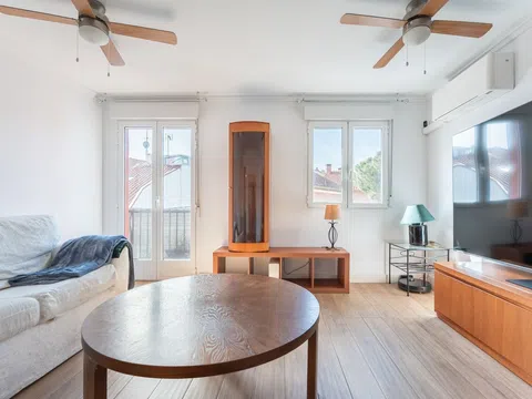 Flat in calle Chavasca - Photo 2