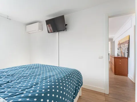 Flat in calle Chavasca - Photo 9