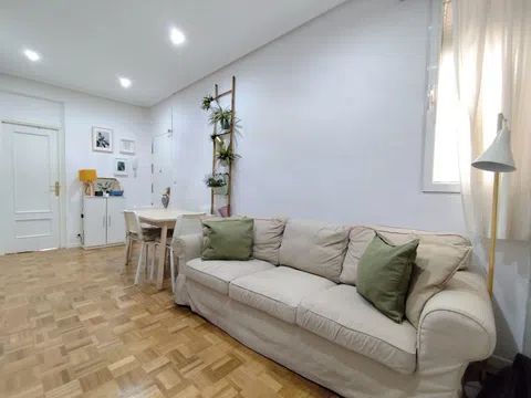 Flat in plaza de San Cayetano - Photo 2