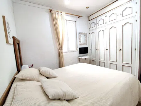 Flat in plaza de San Cayetano - Photo 9