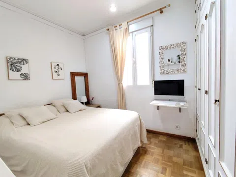 Flat in plaza de San Cayetano - Photo 10