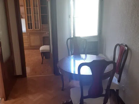 Flat in calle de Gallur - Photo 5