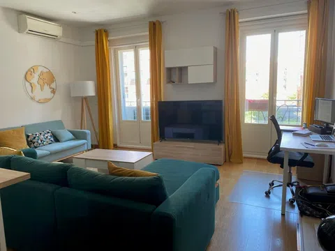 Flat in ronda de Atocha - Photo 1
