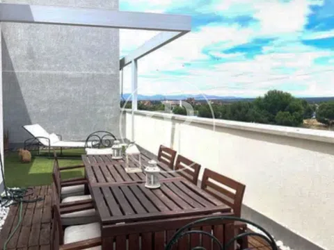 Duplex - Photo 2