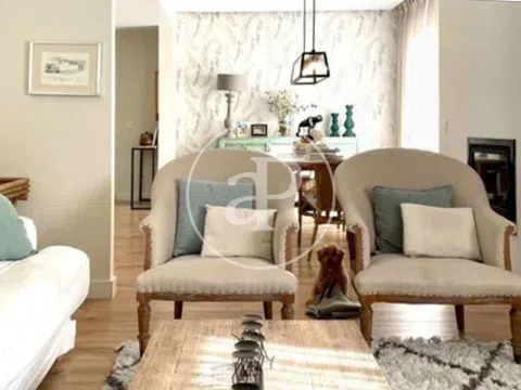 Duplex - Photo 4