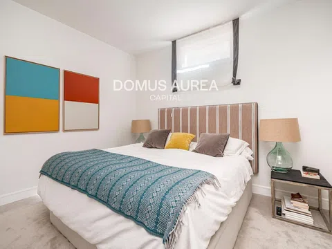 Flat in calle de Manuel Cortina - Photo 12