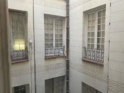 Flat in calle de Sagasta - Photo 9