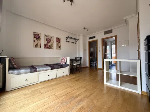 Penthouse - Photo 3