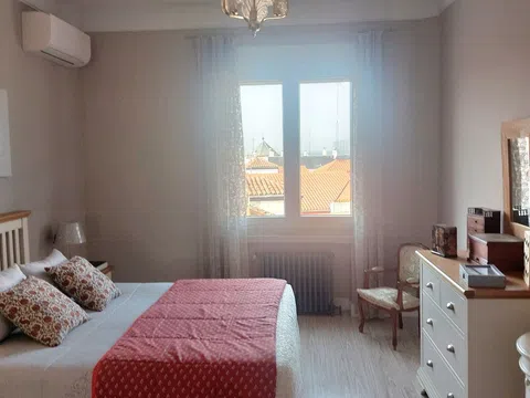 Flat in calle de Isabel la Católica - Photo 13
