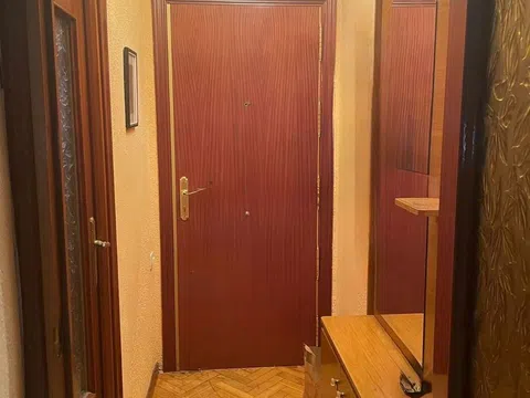 Flat in calle Zaratán - Photo 3