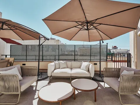 Penthouse - Photo 2