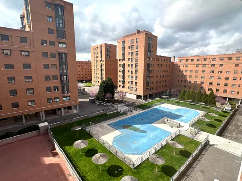 Flat in calle de San Telesforo, 47 - Photo 1