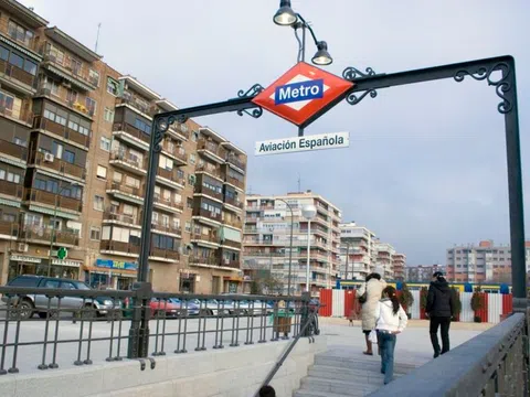 Flat in calle de Monroy - Photo 3