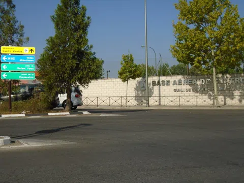 Flat in calle de Monroy - Photo 4