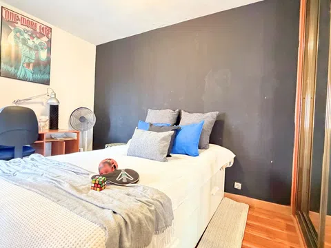 Flat in CL Albuñuelas - Photo 4