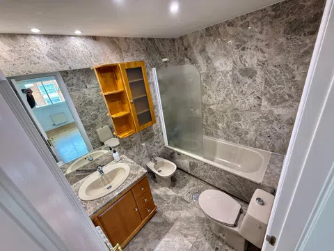 Flat in calle de María Tubau, 17 - Photo 14