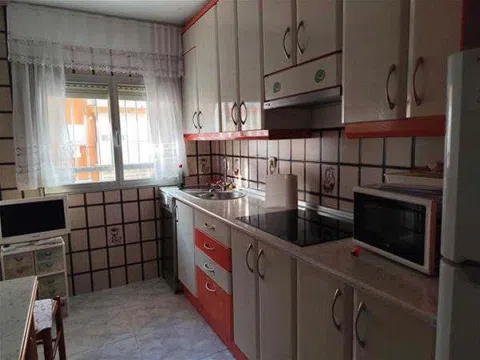 Flat - Photo 1