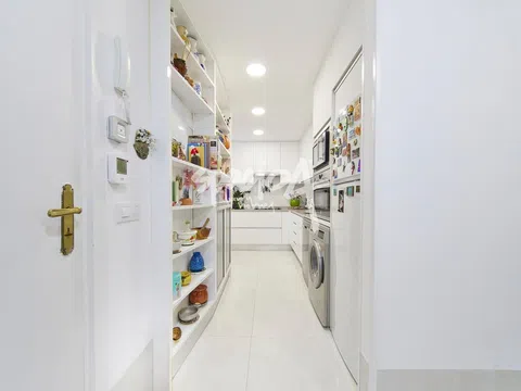Flat in calle Velayos - Photo 13