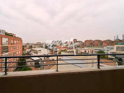 Flat in calle Velayos - Photo 19