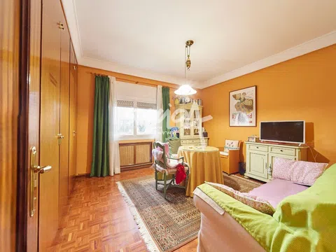 Flat in calle Velayos - Photo 20
