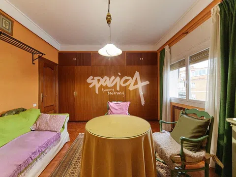 Flat in calle Velayos - Photo 10