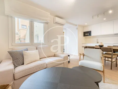 Flat in calle de Oropéndola - Photo 2