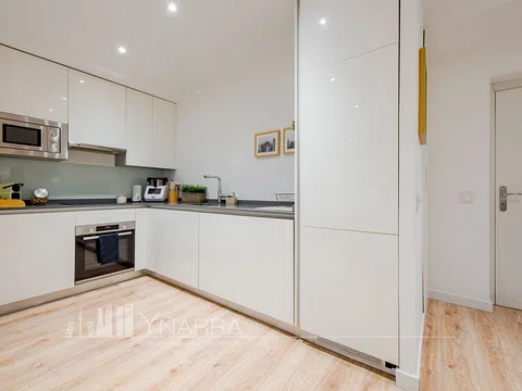 Flat in calle de Clara del Rey - Photo 13